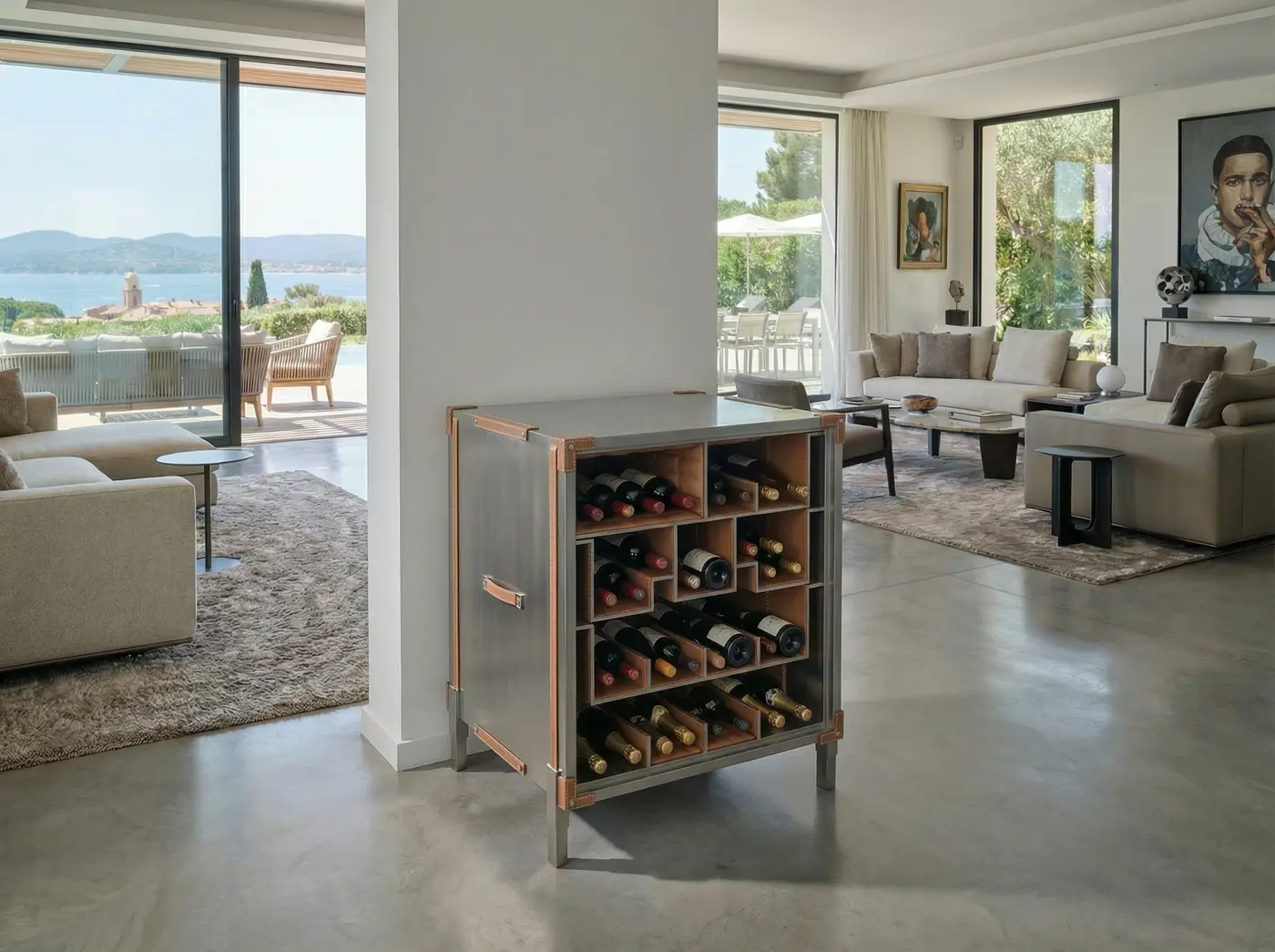 Cave Katharizo dans un salon ouvert sur la mer